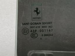 FERRARI Ferrari 488 F142M right front door glass 81487500 door window front right- — thumbnail 4