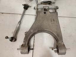 FERRARI Ferrari Roma F169 Right Rear Hub 867728 Wheel Bearing Housing Rear Right SET SET- — thumbnail 4
