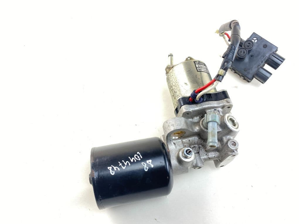 LEXUS 4707048080 Vacuum pump Brakes LEXUS RX IV (AL20) (2015-2022)