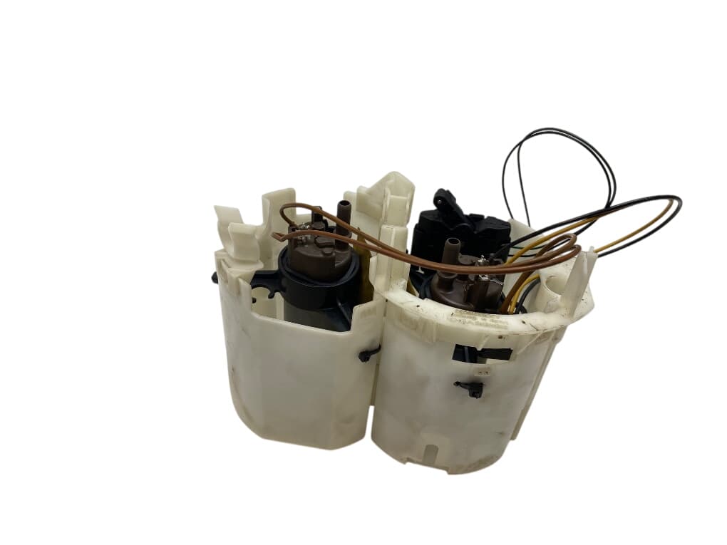MERCEDES-BENZ A2044701094 Fuel delivery pump MERCEDES-BENZ C-CLASS (W204) (2007-2013)