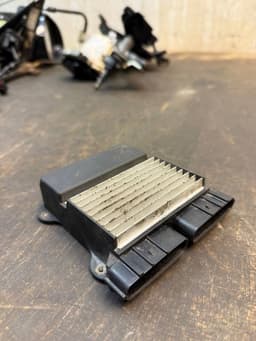 TOYOTA 8987171010 Injectors control unit (injector driver) TOYOTA AVENSIS (T250) (2003-2008) — thumbnail 2