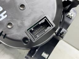 VW 5TA920650B Instrument Cluster VW TOURAN (5T1) (2015-) — thumbnail 3