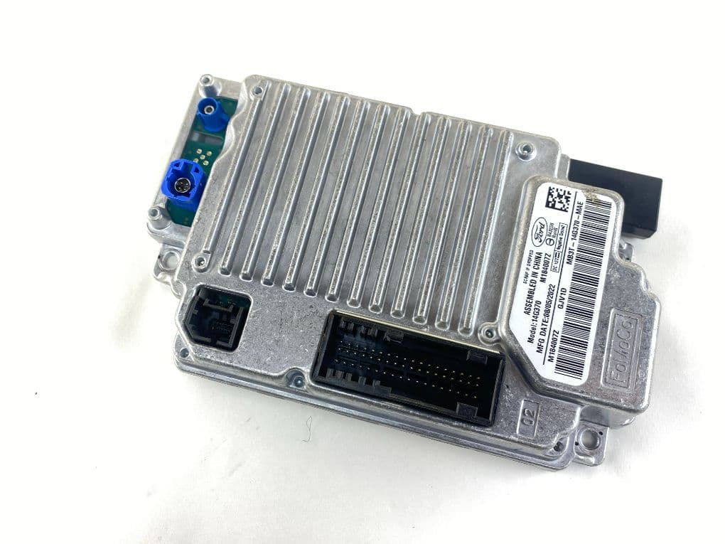 FORD 2758370 Dash screen FORD RANGER (TKE) (04.11-)