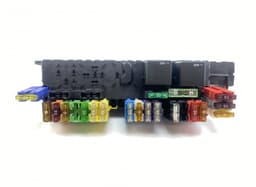 MERCEDES-BENZ 05045139 05045135 05045131 Fuse box MERCEDES-BENZ SL-CLASS (R230) (2001-2012) — thumbnail 4