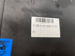 MERCEDES-BENZ A1645406501 Fuse box MERCEDES-BENZ ML-CLASS (W164) (2005-2011) — thumbnail 3