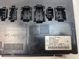 MERCEDES-BENZ 28073722 28041416 28064101 Fuse box MERCEDES-BENZ ML-CLASS (W164) (2005-2011) — thumbnail 3