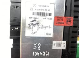 MERCEDES-BENZ 10091518 Fuse box MERCEDES-BENZ SL-CLASS (R230) (2001-2012) — thumbnail 4