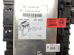 MERCEDES-BENZ 05045139 05045135 05045131 Fuse box MERCEDES-BENZ SL-CLASS (R230) (2001-2012) — thumbnail 4