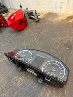 VW 5N0920882C Instrument Cluster VW TIGUAN I (5N) (2007-2018) — thumbnail 2