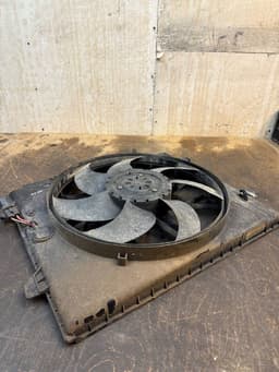 LANCIA 04677769AF Radiator Fan Electric LANCIA VOYAGER (404) (2011-2016) — thumbnail 3
