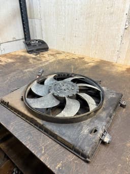 LANCIA 04677769AF Radiator Fan Electric LANCIA VOYAGER (404) (2011-2016) — thumbnail 2