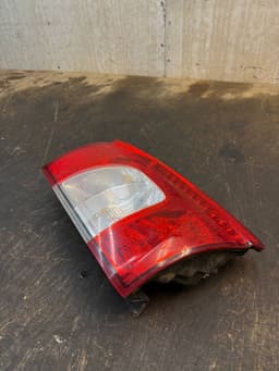 LANCIA 05182533AE K05182533AE 05182533AF K05182533AF Tail light left LANCIA VOYAGER (404) (2011-2016) — thumbnail 5