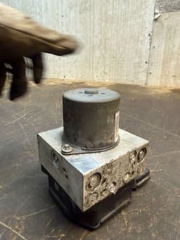 VW 5N0614109AH ABS hydraulic unit / pump VW TIGUAN I (5N) (2007-2018) — thumbnail 3