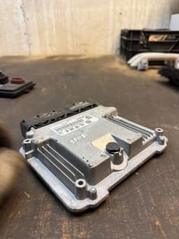 VW 03L907309AE 0281017946 Engine Control Unit / module (ECU) VW TIGUAN I (5N) (2007-2018) — thumbnail 4