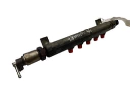 TOYOTA 2381030100 Fuel Distributor / fuel rail TOYOTA HILUX VII (AN10, AN20, AN30) (2005-2015) — thumbnail 2