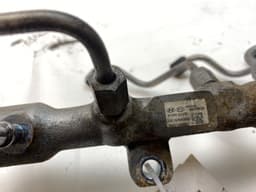 KIA 314002U200 Fuel Distributor / fuel rail KIA SPORTAGE (QL) (09.15-10.22) — thumbnail 3