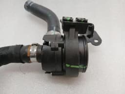 FERRARI Ferrari Roma F169 additional cooling pump 670002071 coolant pump pump — thumbnail 6