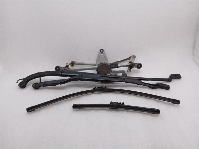 FERRARI FERRARI ROMA F169 Front Wiper Linkage 812610 Wischermotor Vorne RHD RECHTSLENKER