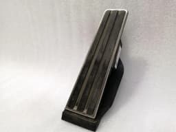 PORSCHE Porsche 911 997 accelerator pedal (electrical) 99742302102 accelerator pedal — thumbnail 3