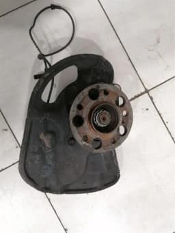 MERCEDES-BENZ Mercedes C Class W204 C63 AMG Left Front Hub A2043321901 Wheel Bearing Housing Front L — thumbnail 6