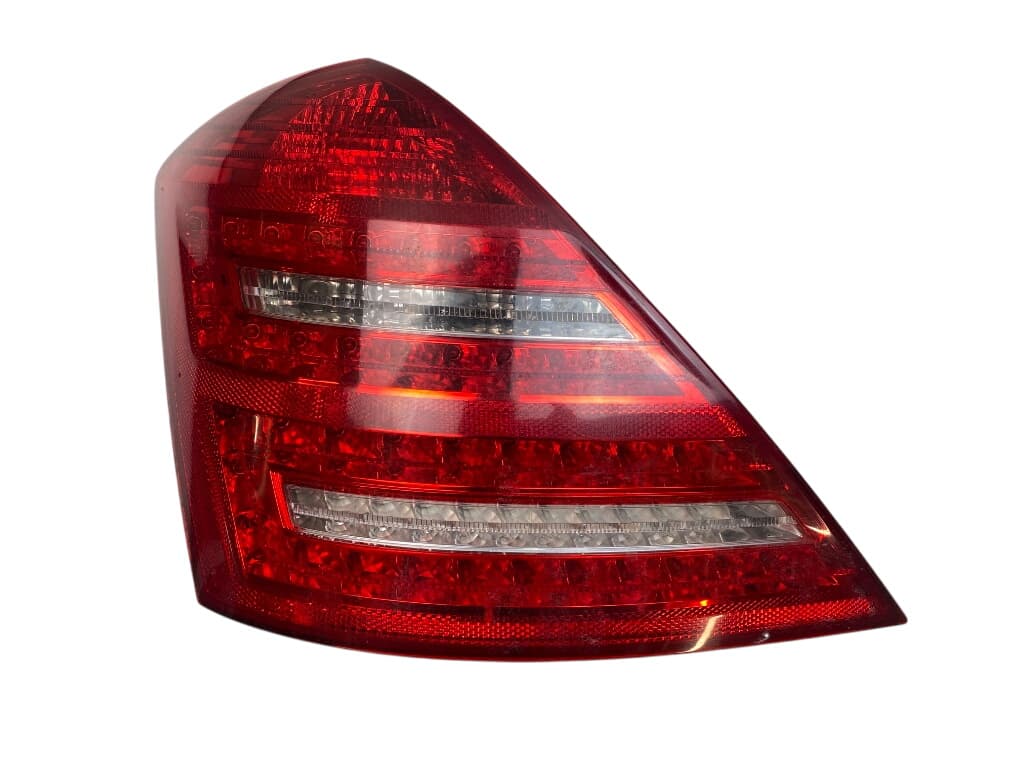 A2218201364 Tail light left MERCEDES-BENZ S-CLASS (W221) (2005-2013)