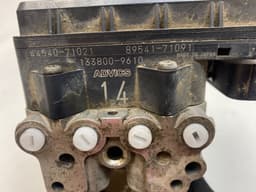 TOYOTA 1338009610 ABS hydraulic unit / pump TOYOTA HILUX VII (AN10, AN20, AN30) (2005-2015) — thumbnail 3