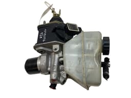 MERCEDES-BENZ 0204021687 0204024105 0204251302 Brake Master Cylinder MERCEDES-BENZ SL-CLASS (R230) (2001-2012) — thumbnail 2