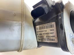MERCEDES-BENZ 0204021687 0204024105 0204251302 Brake Master Cylinder MERCEDES-BENZ SL-CLASS (R230) (2001-2012) — thumbnail 3