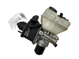 MERCEDES-BENZ 0204021687 0204024105 0204251302 Brake Master Cylinder MERCEDES-BENZ SL-CLASS (R230) (2001-2012) — thumbnail 1