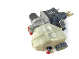 MERCEDES-BENZ 0204021687 0204024105 0204251302 Brake Master Cylinder MERCEDES-BENZ SL-CLASS (R230) (2001-2012) — thumbnail 1