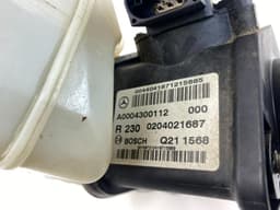 MERCEDES-BENZ 0204021687 0204024105 0204251302 Brake Master Cylinder MERCEDES-BENZ SL-CLASS (R230) (2001-2012) — thumbnail 4