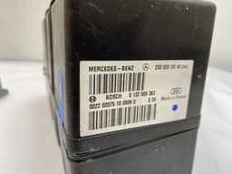MERCEDES-BENZ 0132006383 0132006363 0132006385 0132006401 Central Locking Vacuum Pump MERCEDES-BENZ SL-CLASS (R230) (2001-2012) — thumbnail 3