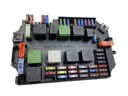 MERCEDES-BENZ 10024618 Fuse box MERCEDES-BENZ S-CLASS (W221) (2005-2013) — thumbnail 1
