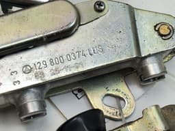 MERCEDES-BENZ A1298000374 A1298001174 Convertible roof locking mechanism MERCEDES-BENZ SL-CLASS (R129) (1989-2001) — thumbnail 4