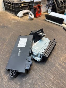 BMW 61359237047 9237047 6954719 0281016838 8510221 Engine Control Unit / module (ECU) BMW 3 (E90, E91, E92, E93) (2005-2011) — thumbnail 2