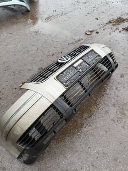 VW Front Bumper VW PASSAT B5 (3B3) (2000-2005) — thumbnail 3