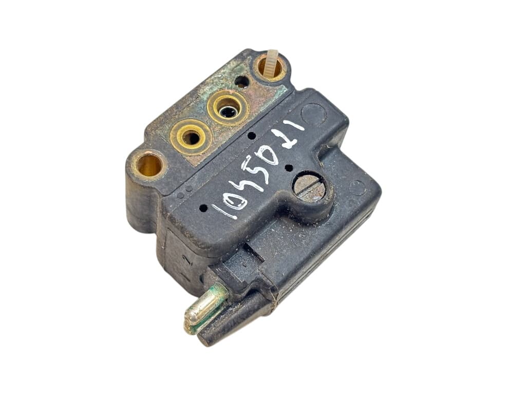 MERCEDES-BENZ A0000703962 Fuel pressure regulator MERCEDES-BENZ SL-CLASS (R129) (1989-2001)