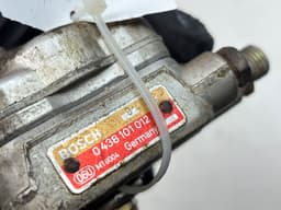 MERCEDES-BENZ 0438101012 Fuel Distributor / fuel rail MERCEDES-BENZ SL-CLASS (R129) (1989-2001) — thumbnail 3