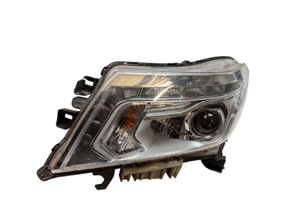 NISSAN 260604JA5A Headlight left NISSAN NAVARA III / NP300 (D23) (2014-)