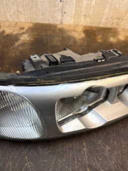 VOLVO 89008794 30655906 Headlight right VOLVO S60 I (RS) (2000-2010) — thumbnail 4