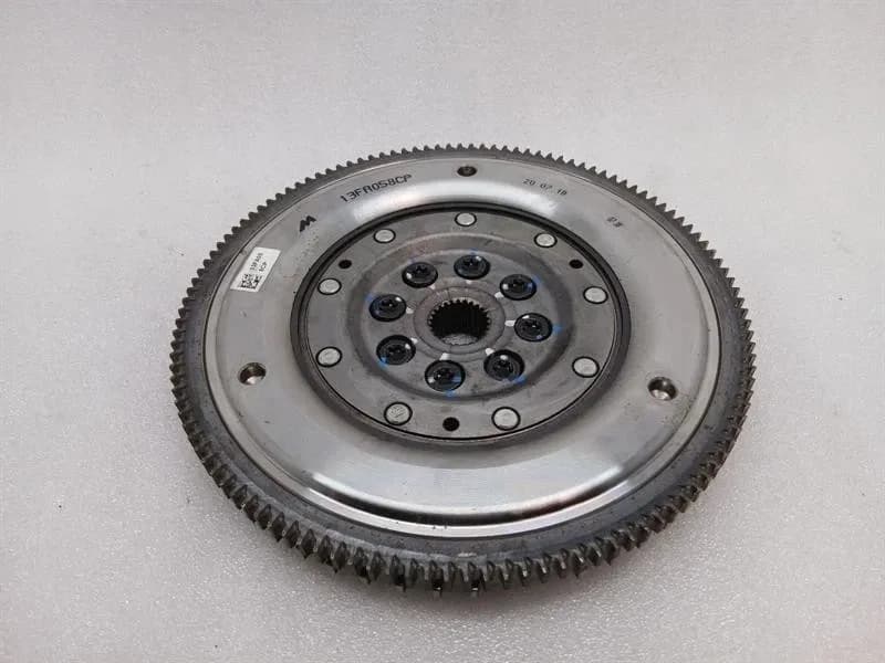 McLaren 570S Spider Flywheel 13FA058CP Flywheel-