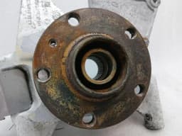 MCLAREN McLaren 570S Spider Right Rear Hub 11BA0094CP Wheel Bearing Housing Rear Right - — thumbnail 4