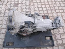 PORSCHE Porsche Boxster 986 Manual Gearbox 98630001022 Manual Transmission G86.01 5 Speed 2.7 — thumbnail 1