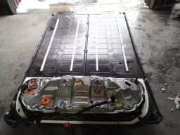 TESLA TESLA MODEL 3 LONG RANGE LiOn BATTERY 1522312-00-D BATTERY LIFT — thumbnail 3