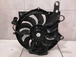 PORSCHE Porsche Taycan 9J Left Radiator Fan 9J1959456D Fan Electric Fan Faulty!!!- — thumbnail 3