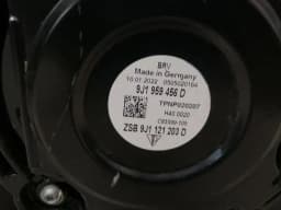 PORSCHE Porsche Taycan 9J Left Radiator Fan 9J1959456D Fan Electric Fan Faulty!!!- — thumbnail 4