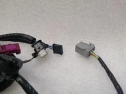 TESLA Tesla Model 3 Boat Lid Wiring Loom 2068789-02-B Tailgate Wiring Harness — thumbnail 4