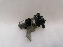FERRARI Ferrari F355 F129 Spider Heater Valve 63306400 Heater Valve — thumbnail 5