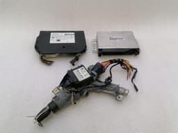 PORSCHE Porsche 911 996 engine ECU 99661860104 engine control unit — thumbnail 1