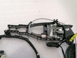 BMW BMW M4 F82 right RHD door lock 7202150 door lock right RHD — thumbnail 9